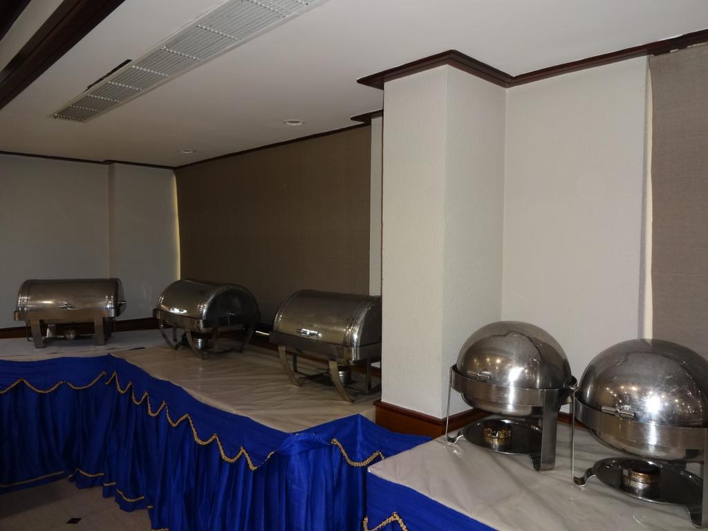 Keys Select By Lemon Tree Hotels, Malabar Gate, Kozhikode Eksteriør bilde